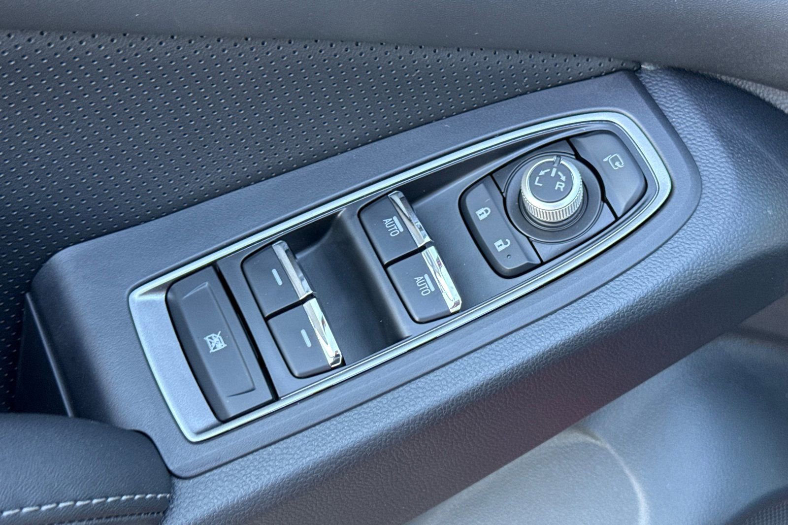 New 2026 Subaru Ascent Limited image 12