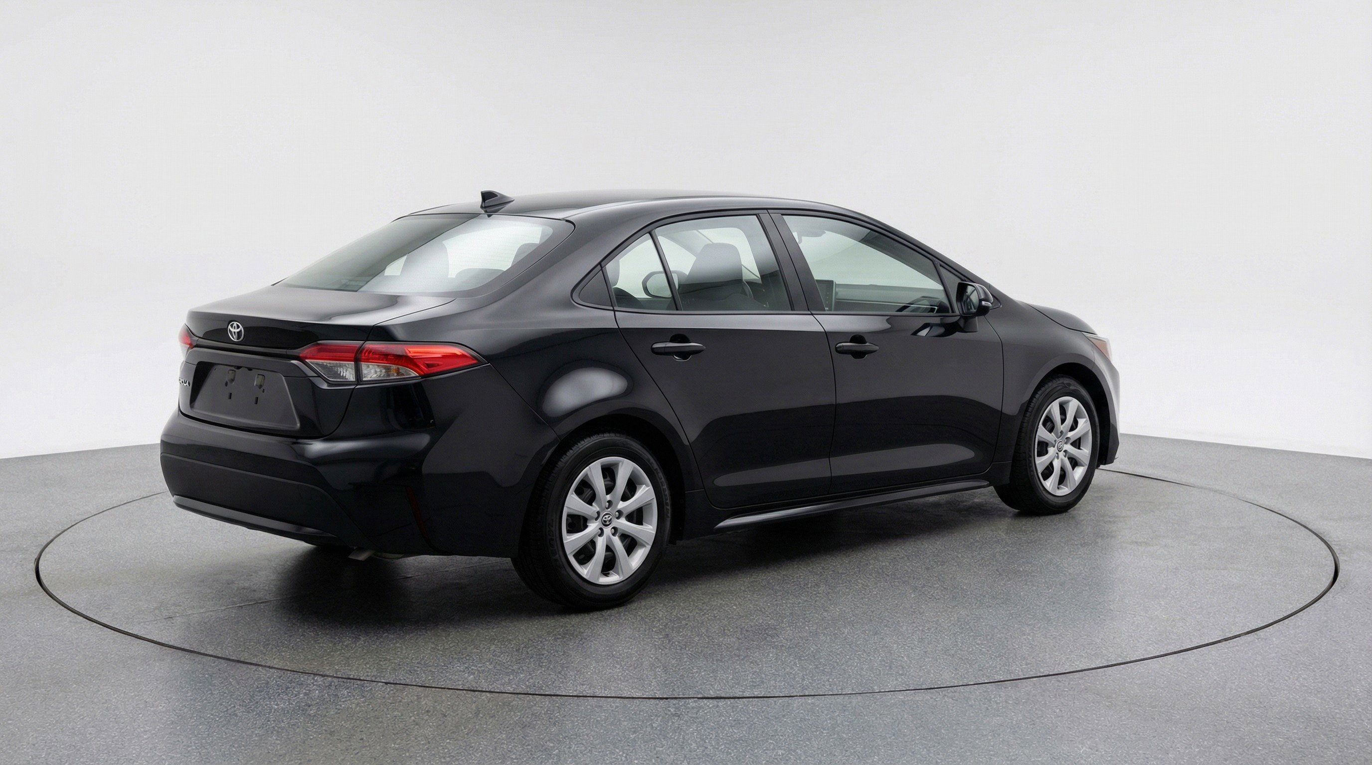 Used 2025 Toyota Corolla LE FWD image 9