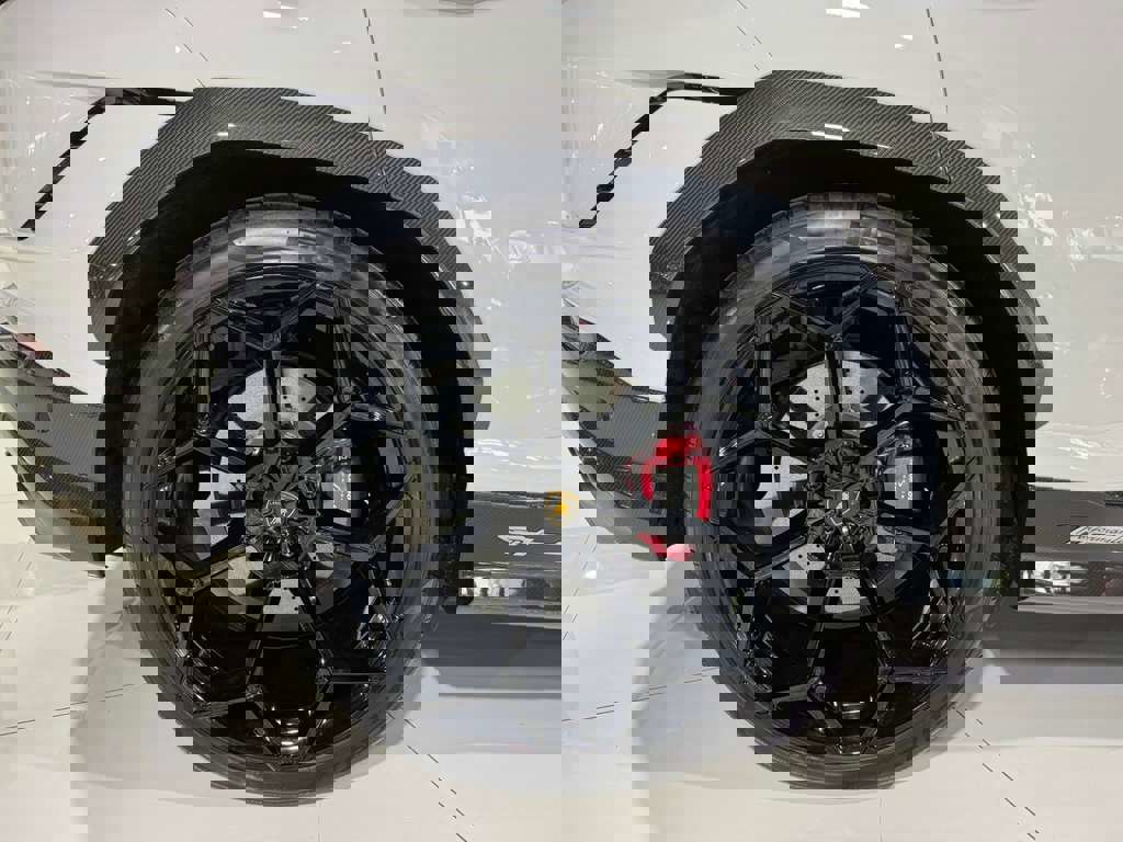 Used 2023 Lamborghini Urus Performante image 54