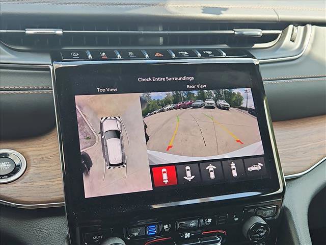 Used 2023 Jeep Grand Cherokee L Summit w/ Advanced Protech Group IV image 14