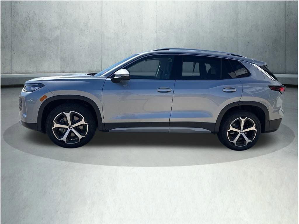 New 2026 Volkswagen Tiguan SE AWD/4WD image 2