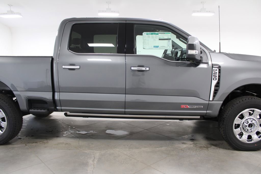 New 2026 Ford F250 Lariat w/ Chrome Package image 10