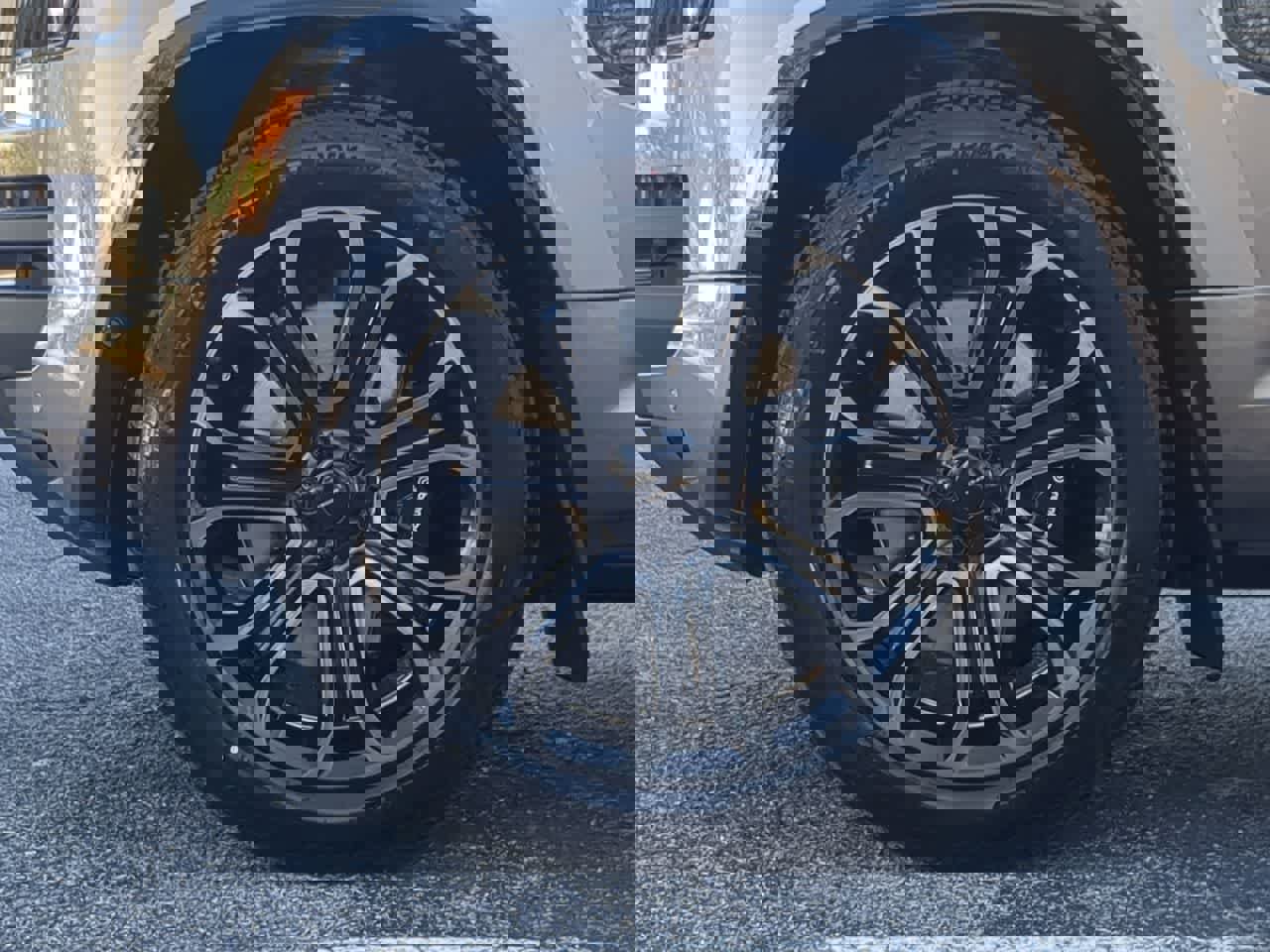 New 2026 Land Rover Defender 110 OCTA image 14