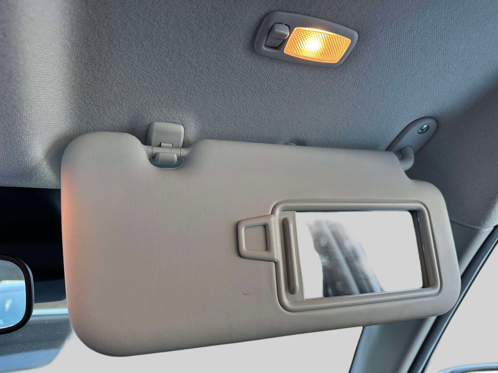 Used 2022 Hyundai Venue SEL w/ Cargo Package image 33