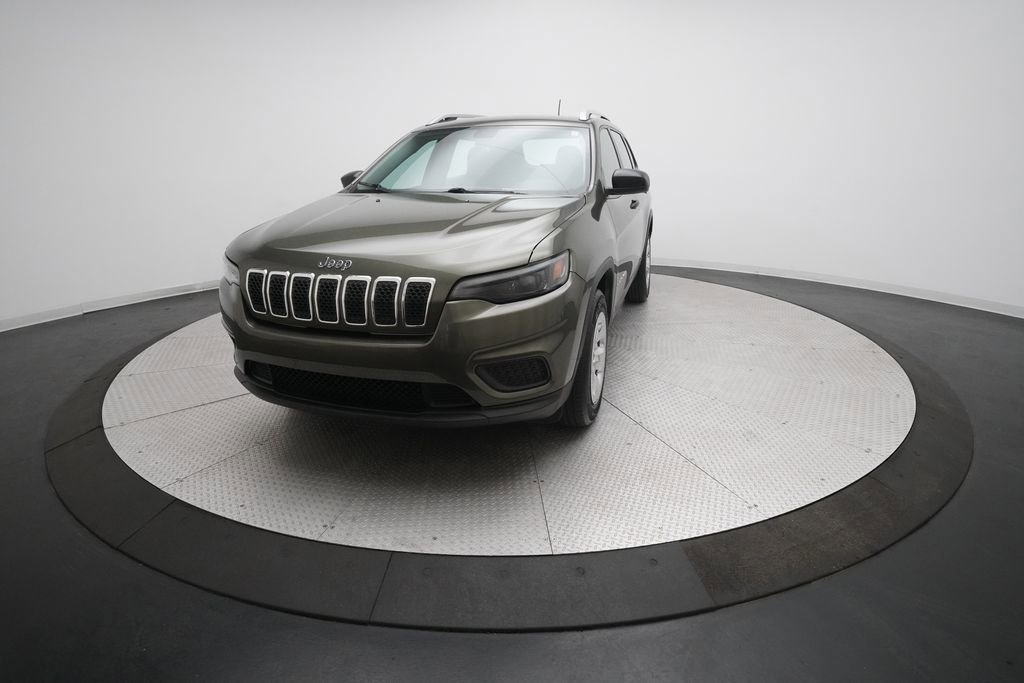 Used 2019 Jeep Cherokee Sport w/ Cold Weather Group image 12