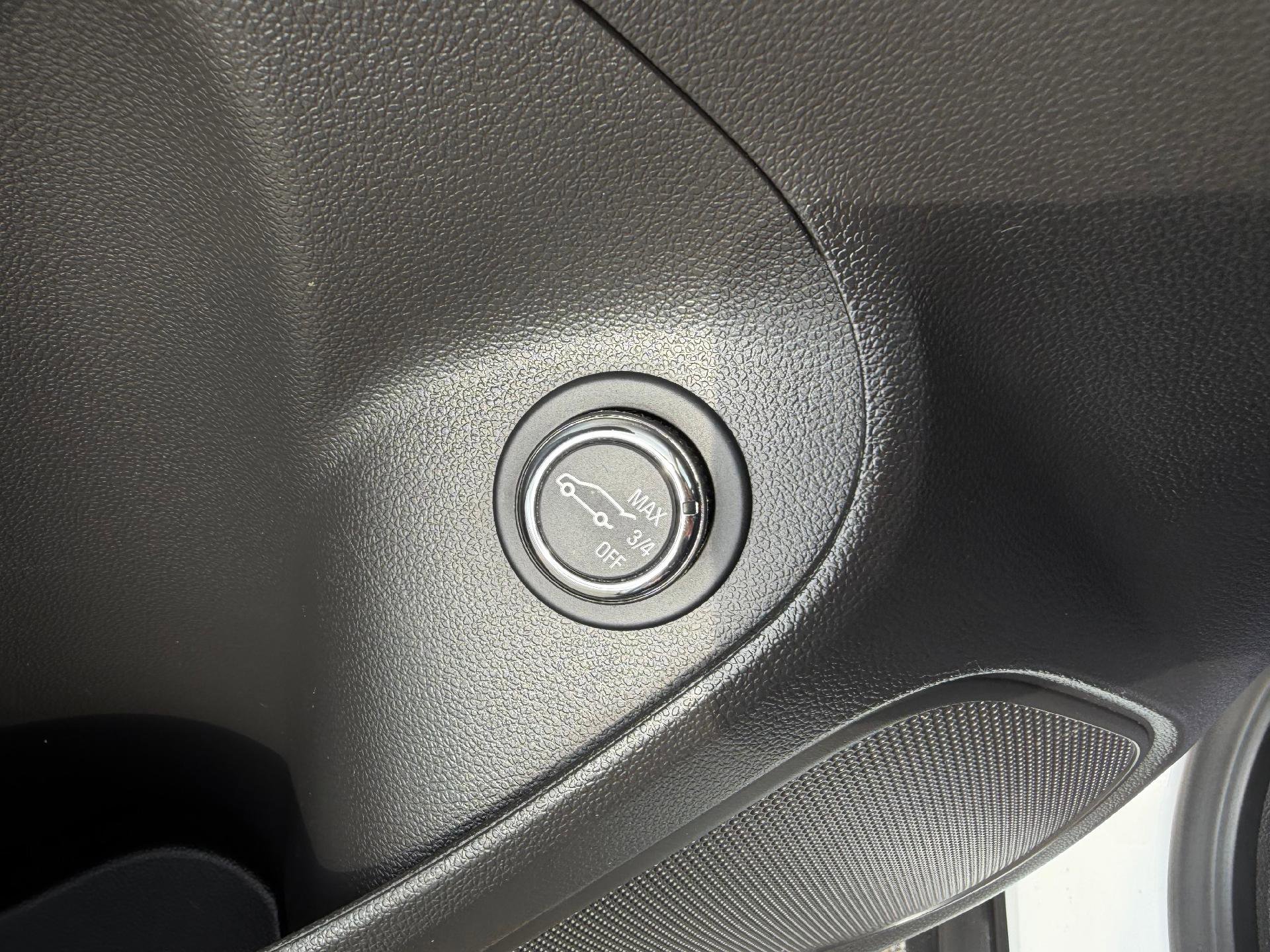 Certified 2024 Buick Encore GX Preferred w/ Comfort Package image 32