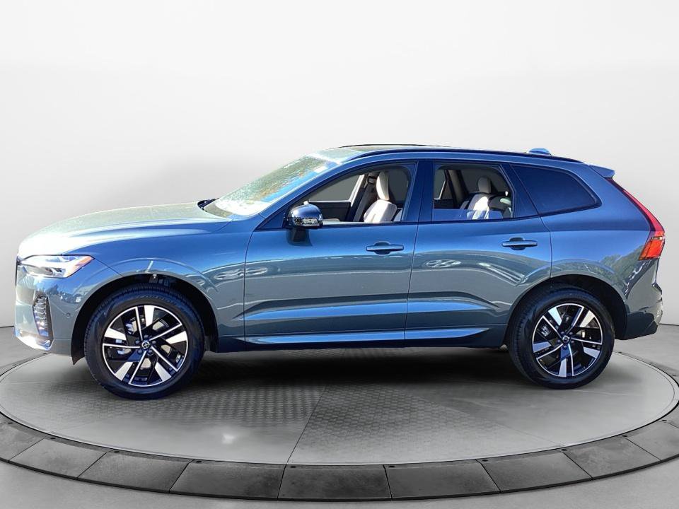 New 2027 Volvo XC60 B5 Plus AWD/4WD image 4
