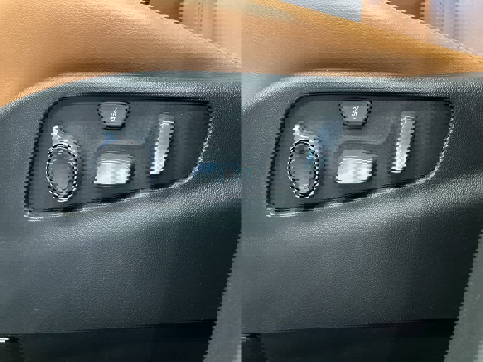 Used 2020 Cadillac XT4 Sport image 13