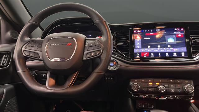 Used 2025 Dodge Durango GT image 17