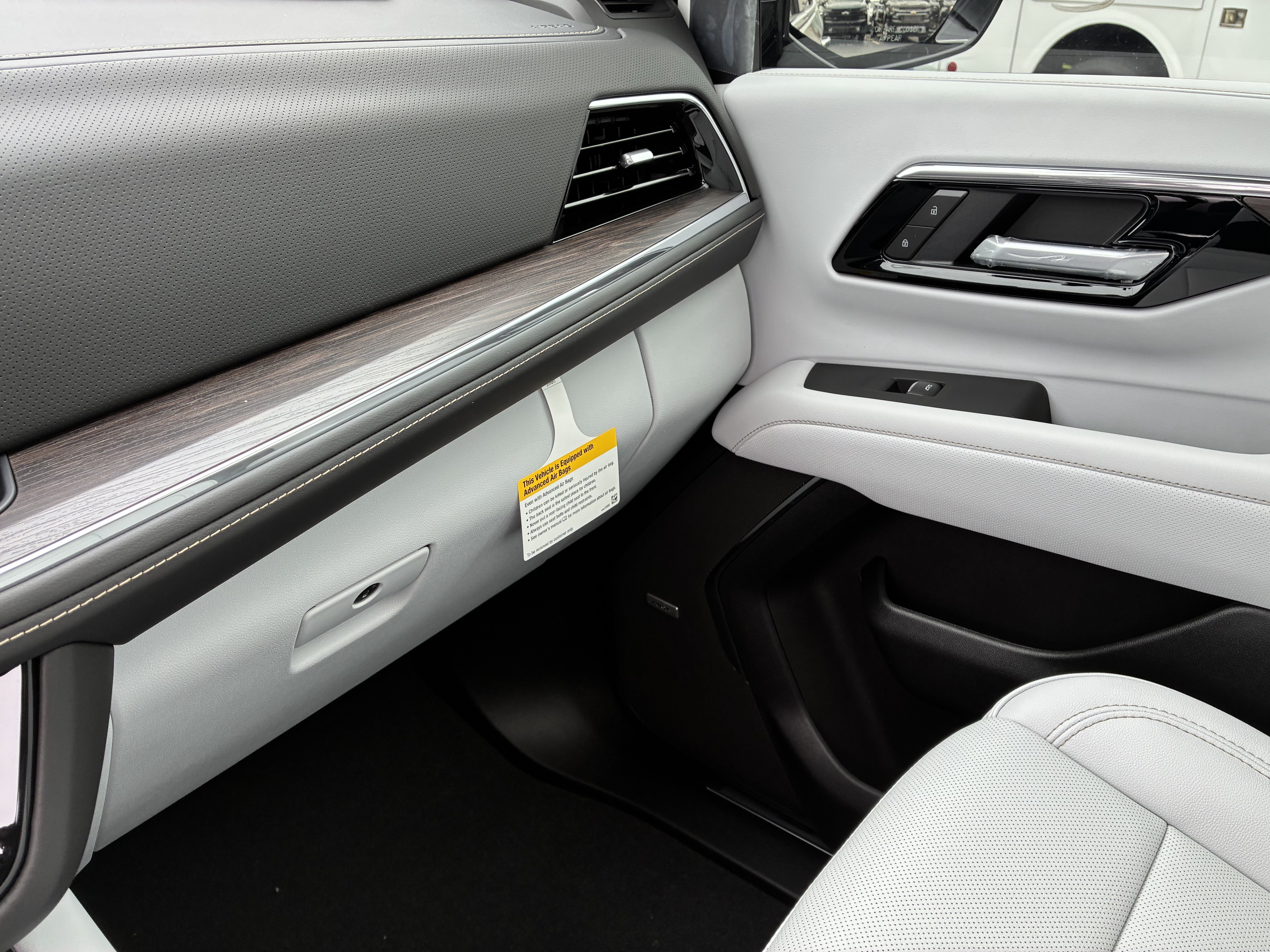 New 2026 Chevrolet Tahoe Premier AWD/4WD image 38