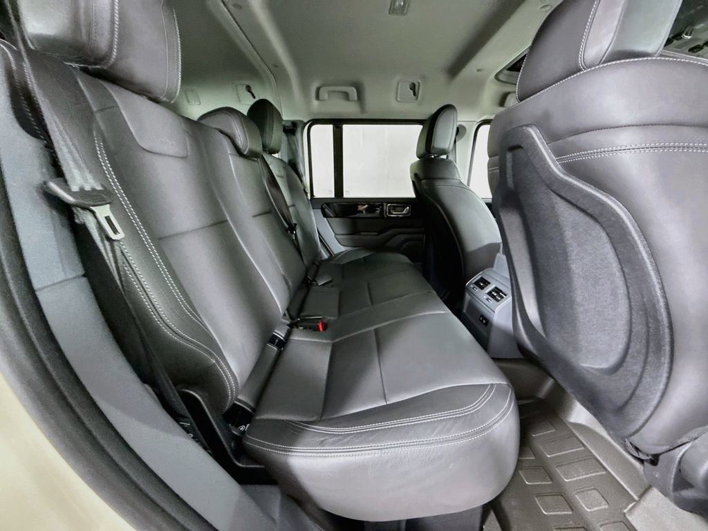 Used 2024 INEOS Grenadier Station Wagon AWD/4WD image 21