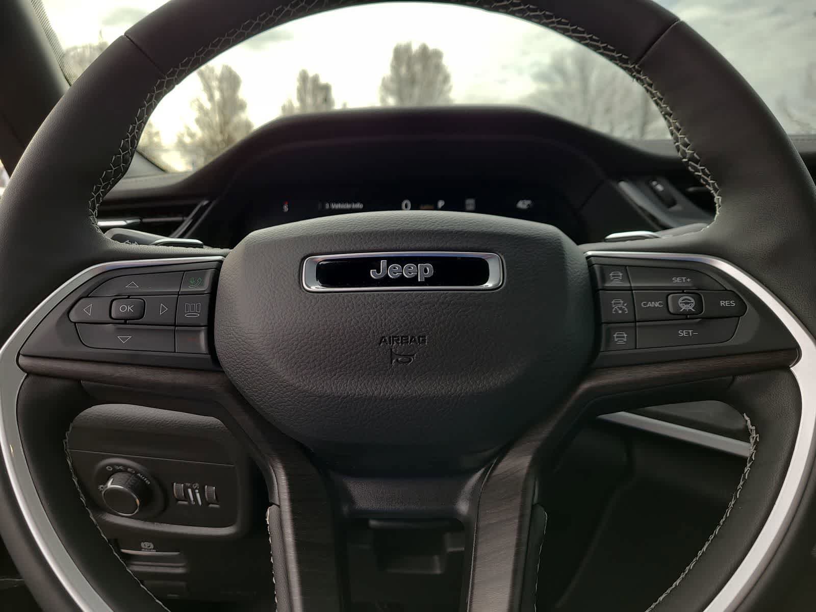 New 2026 Jeep Grand Cherokee Altitude AWD/4WD image 23