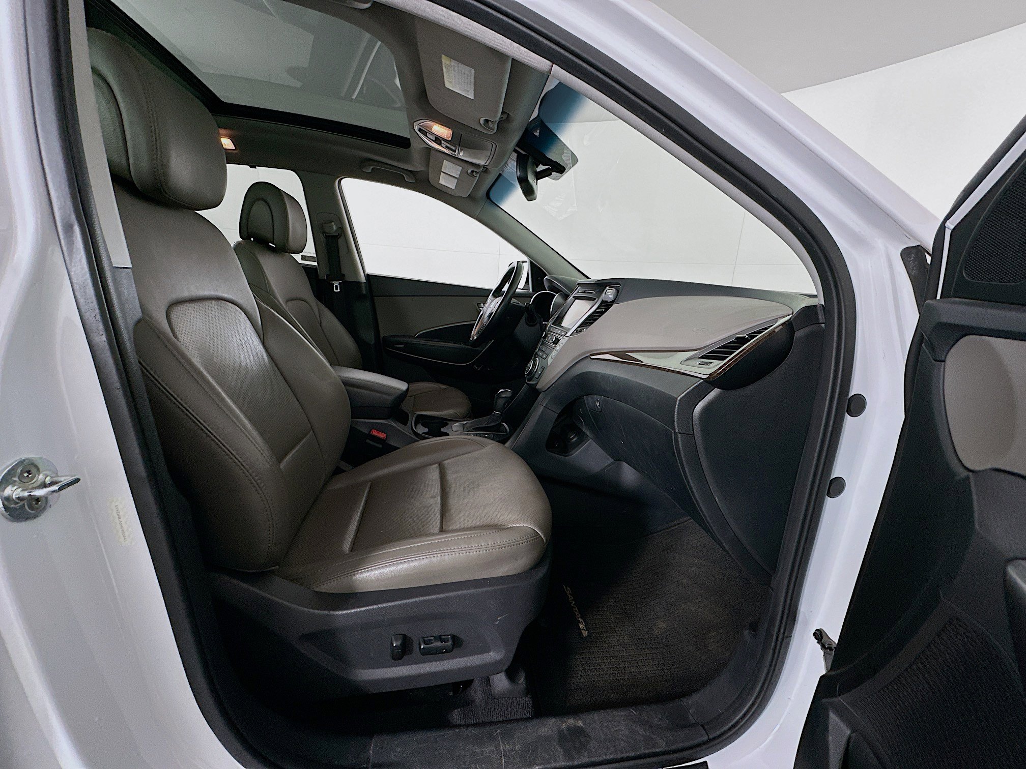 Used 2017 Hyundai Santa Fe Sport image 33