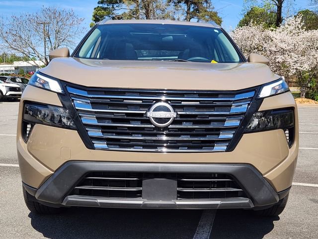 Certified 2024 Nissan Rogue SV w/ SV Premium Package FWD image 8