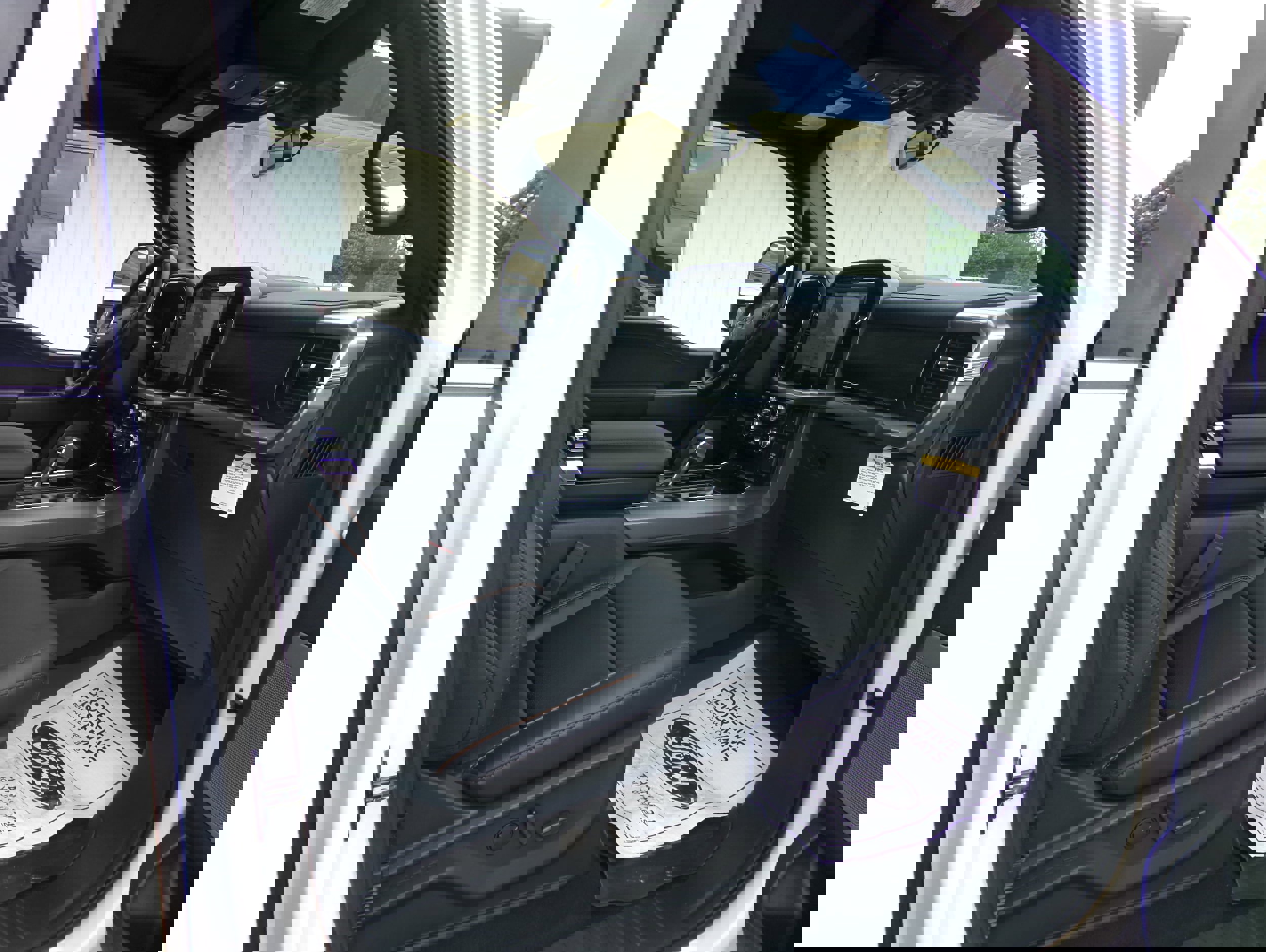 New 2025 Ford F150 Lariat w/ Equipment Group 501A Mid image 11