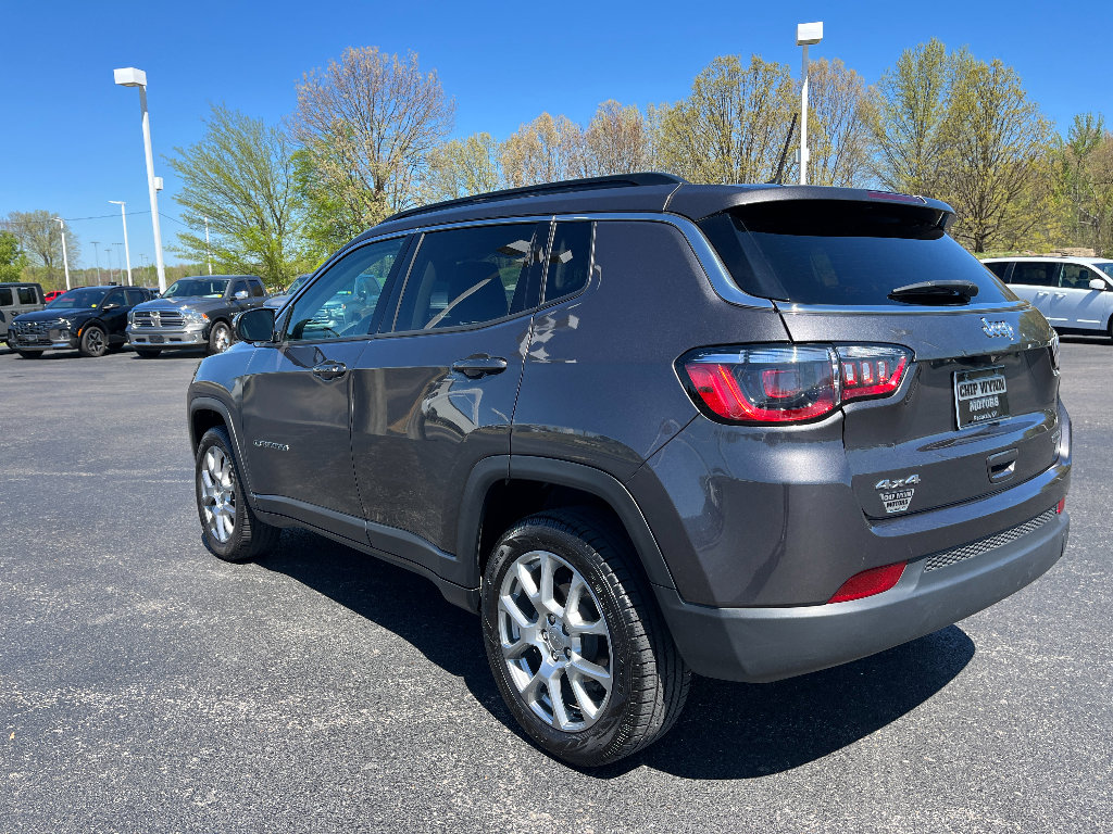 Used 2022 Jeep Compass Latitude image 5