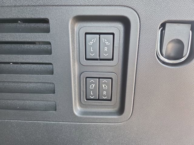 New 2026 Buick Enclave Sport Touring w/ Super Cruise Package image 37