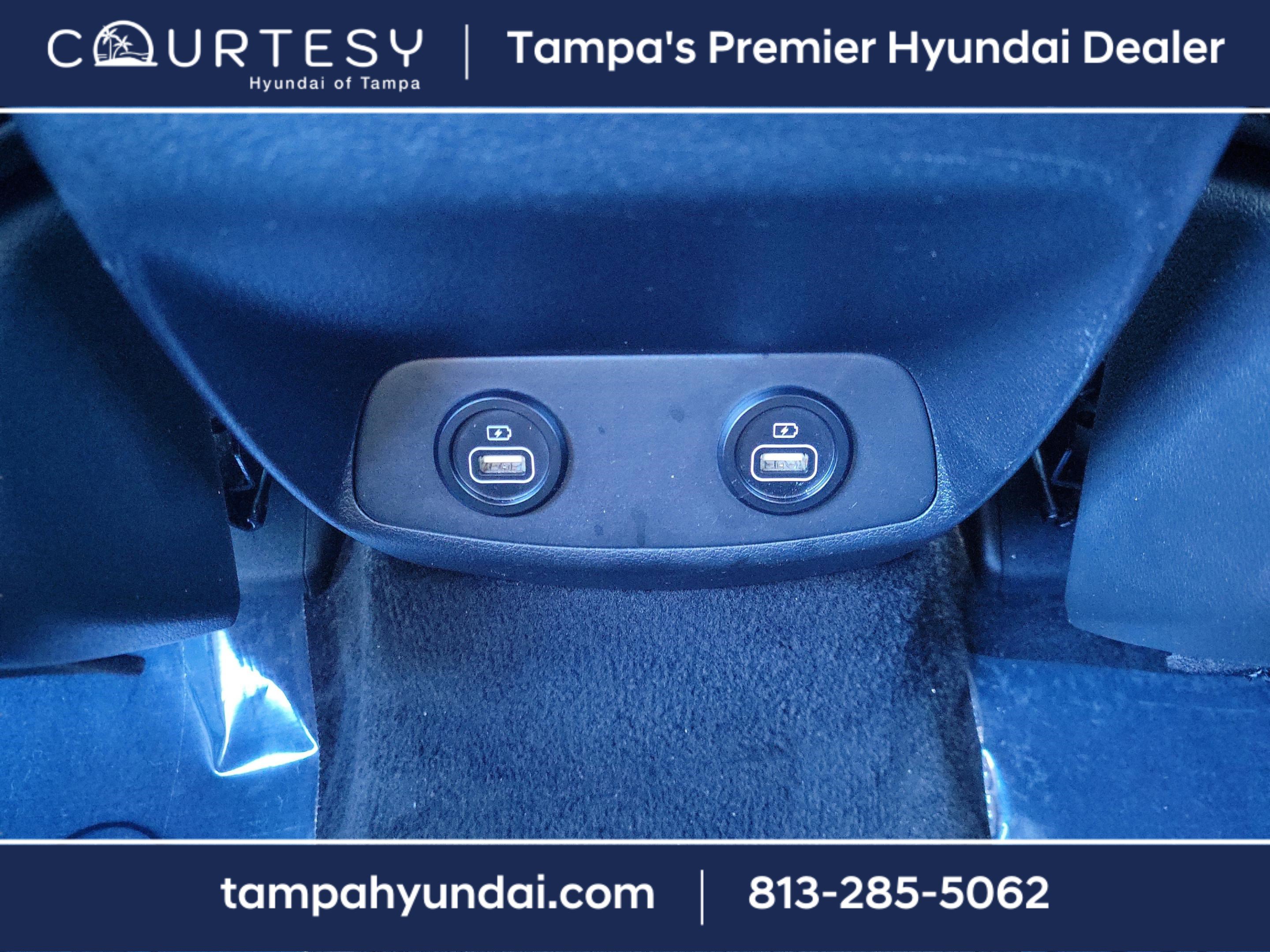 Certified 2023 Hyundai Santa Fe SEL w/ Premium Package image 14