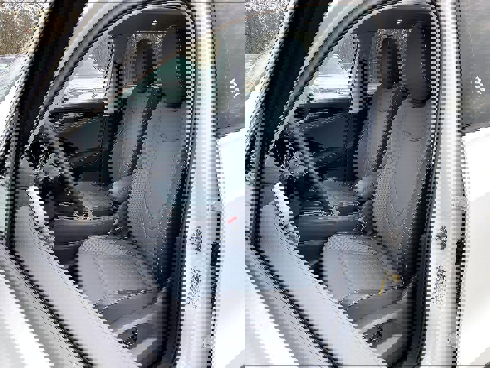 New 2026 Volkswagen Tiguan SE image 11