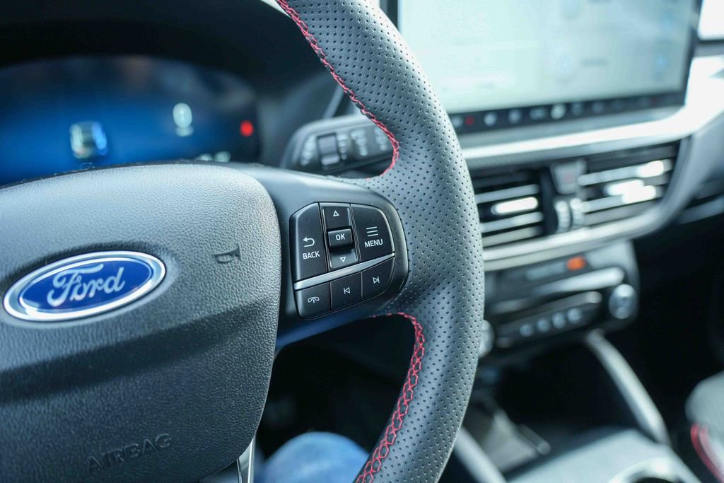 Certified 2023 Ford Escape ST-Line Select w/ Tech Pack #2 image 33