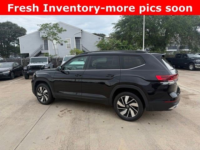 Used 2024 Volkswagen Atlas SE FWD image 5