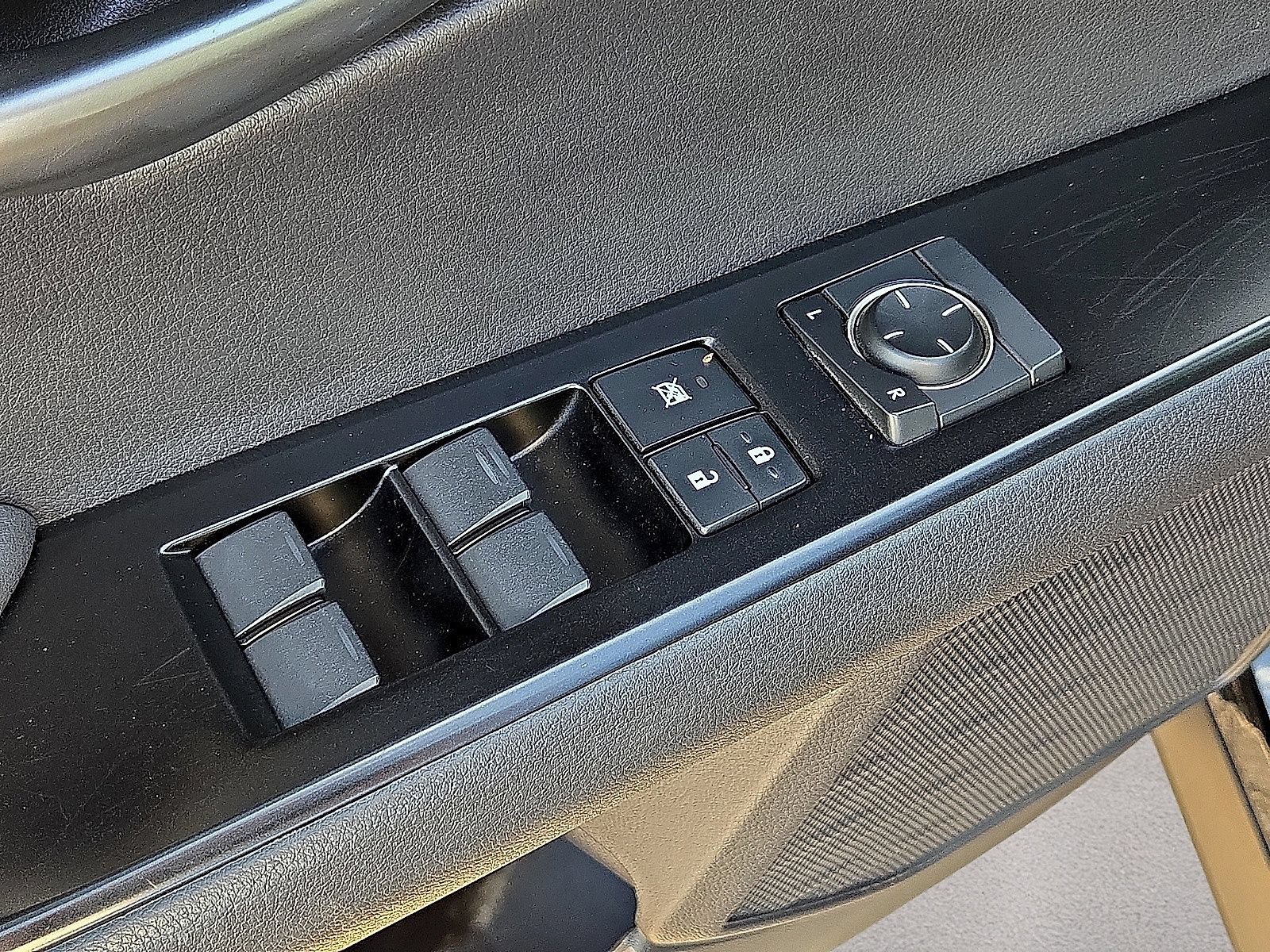 Used 2019 Lexus UX 200 w/ Accessory Package 2 FWD image 20
