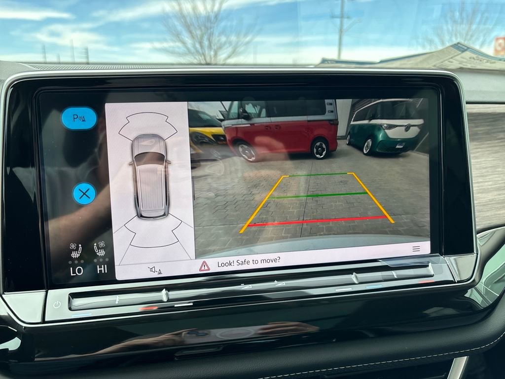 New 2026 Volkswagen Atlas SEL image 18