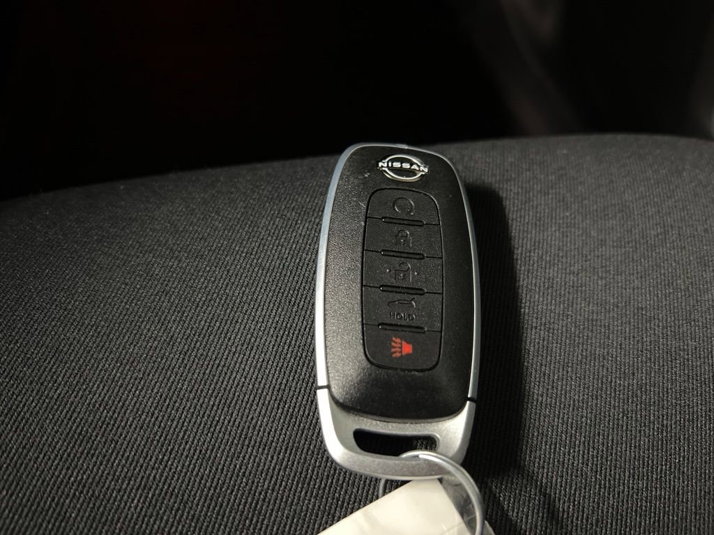 Used 2025 Nissan Pathfinder SV AWD/4WD image 37