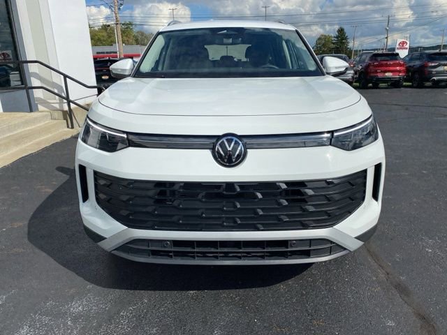 Used 2025 Volkswagen Tiguan S AWD/4WD image 6