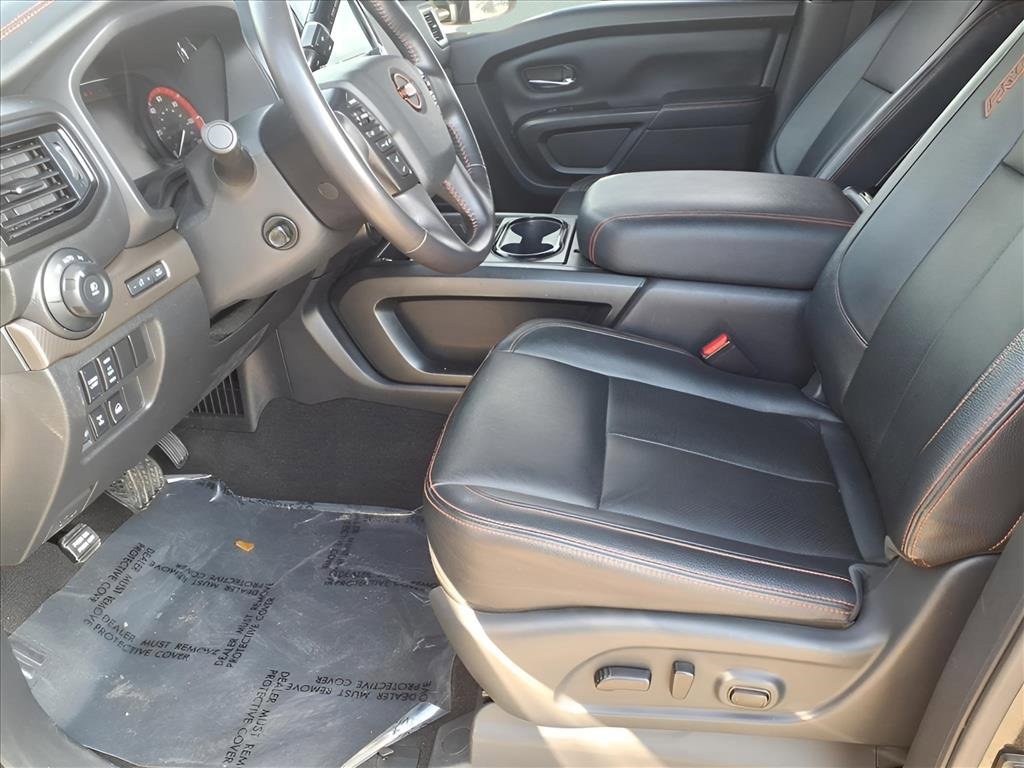 Used 2024 Nissan Titan PRO-4X w/ Pro-4x Convenience Package image 17