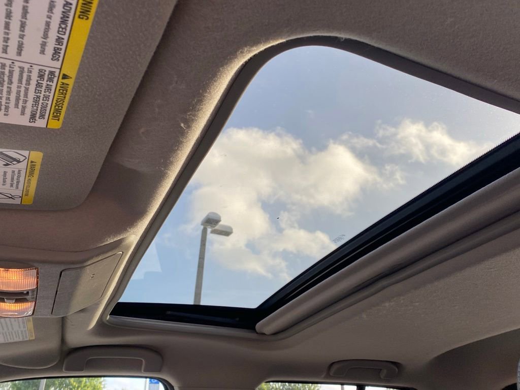 Used 2016 Nissan Frontier SL w/ Moonroof Package RWD image 25