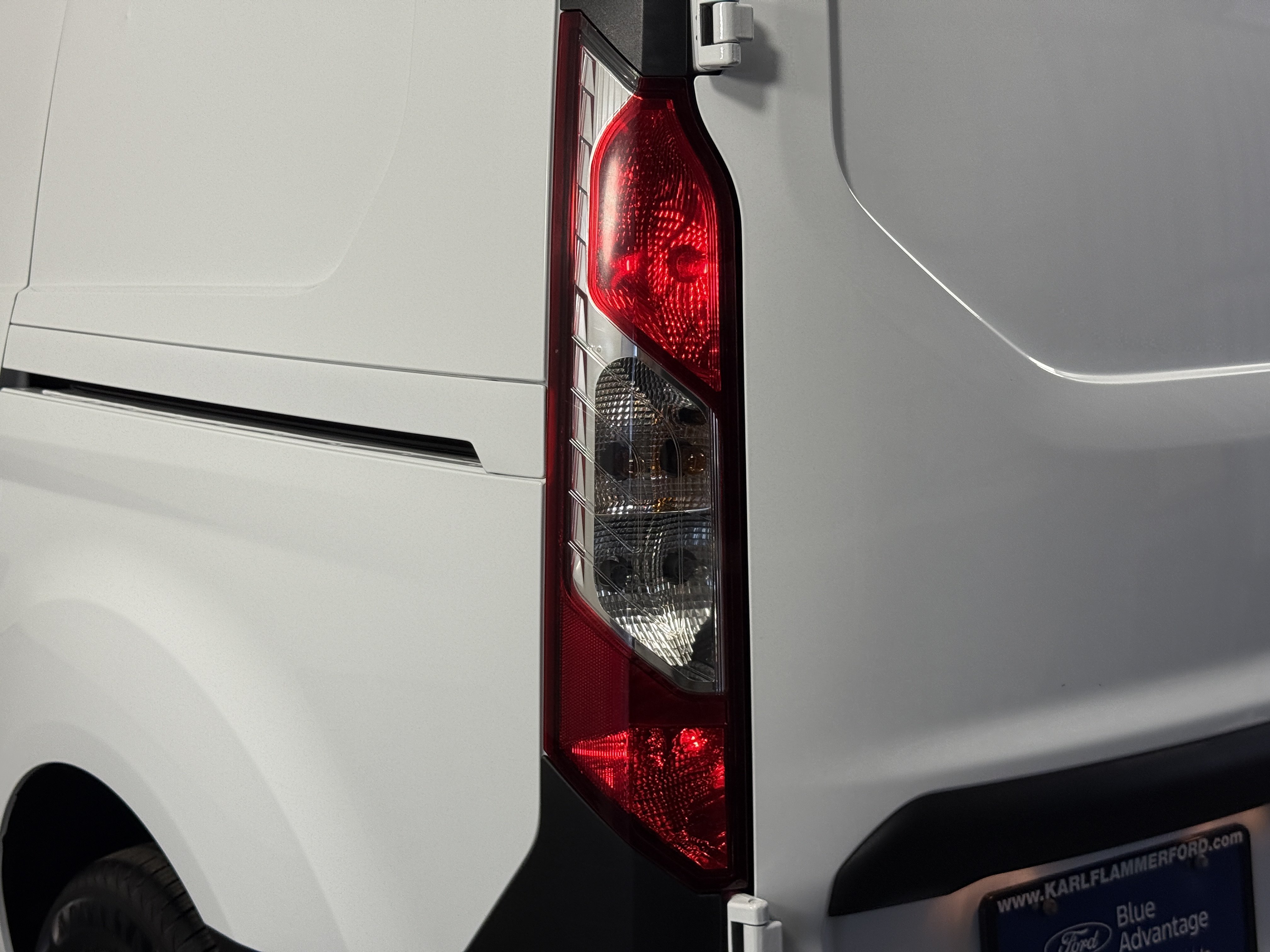 Certified 2023 Ford Transit Connect XL FWD image 8