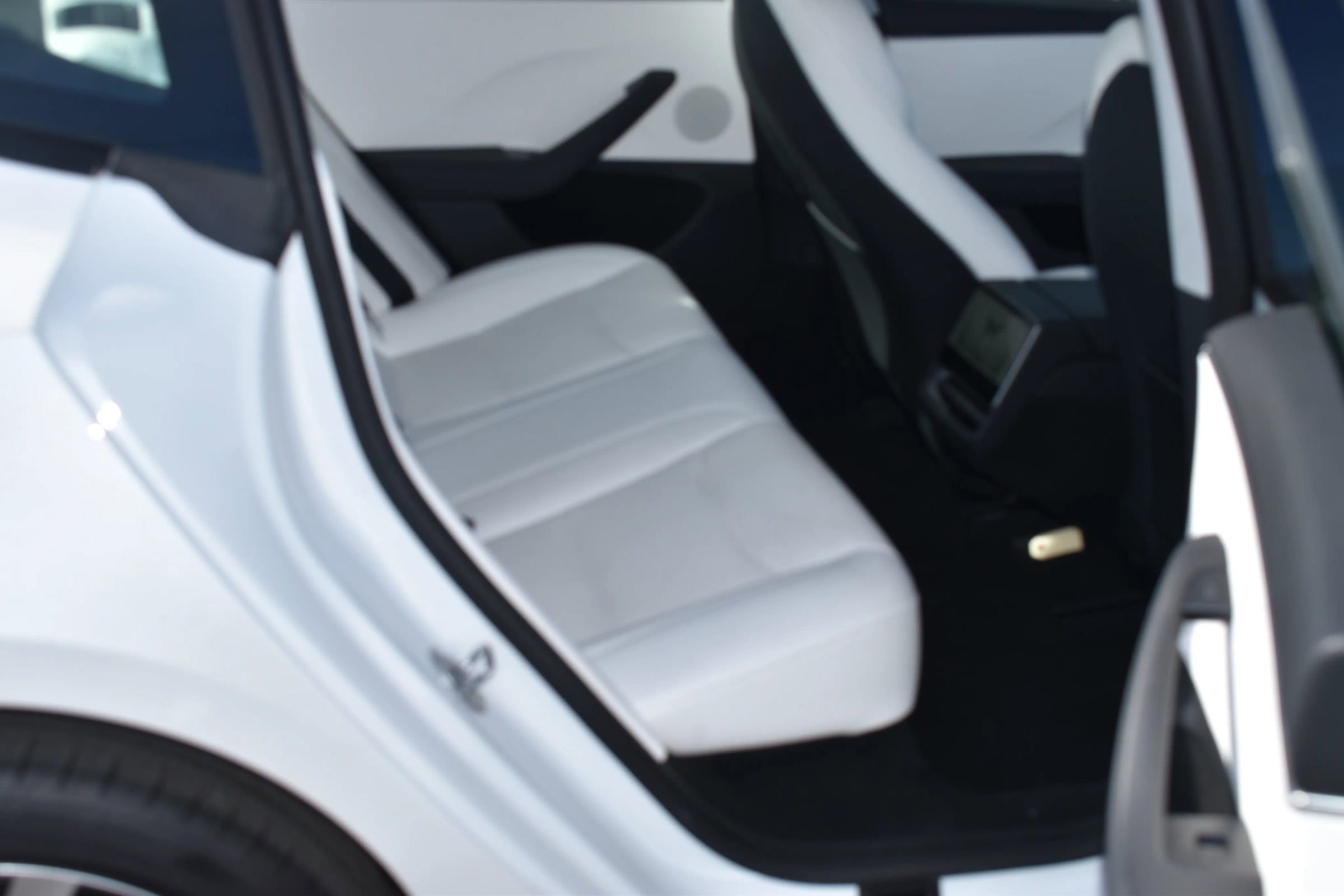 Used 2025 Tesla Model 3 Long Range RWD image 13