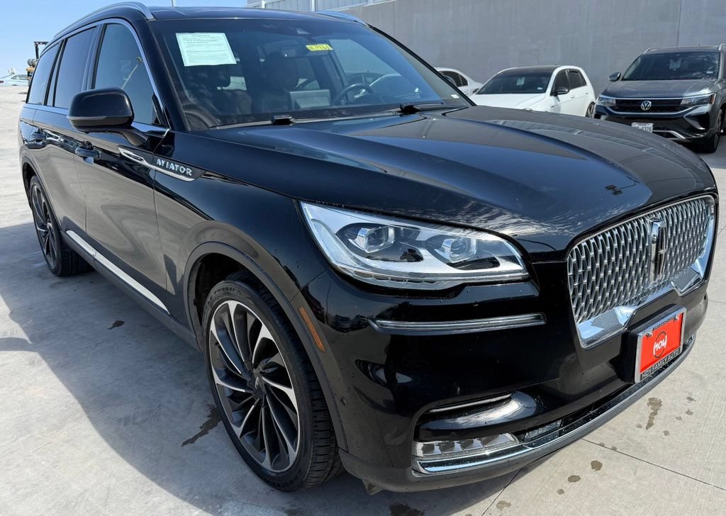 Used 2020 Lincoln Aviator Reserve w/ Equipment Group 202A AWD/4WD image 2
