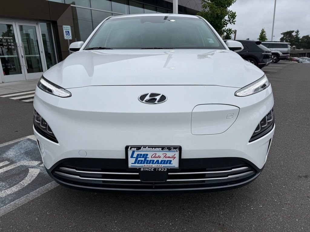 Certified 2023 Hyundai Kona Limited FWD image 8