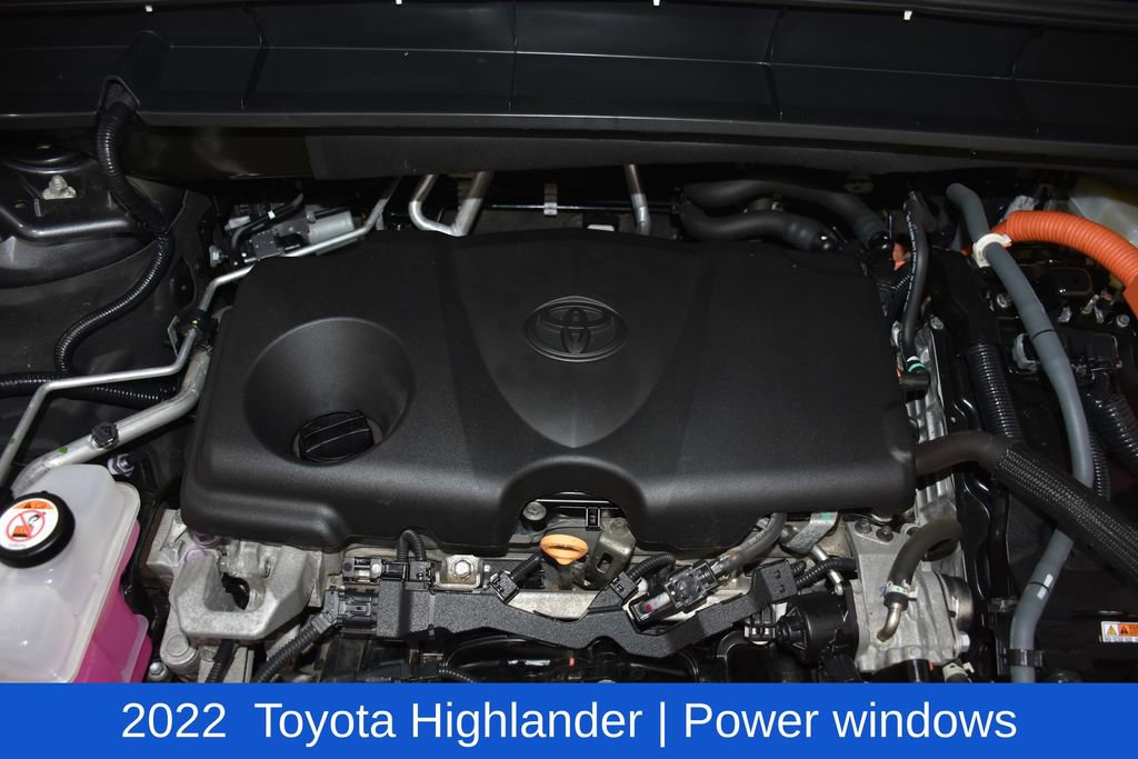 Used 2022 Toyota Highlander LE image 7