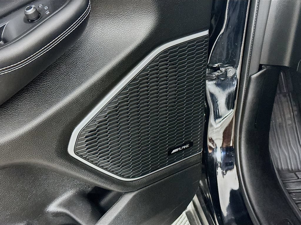 Certified 2023 Jeep Grand Cherokee Limited w/ Luxury Tech Group II AWD/4WD image 28