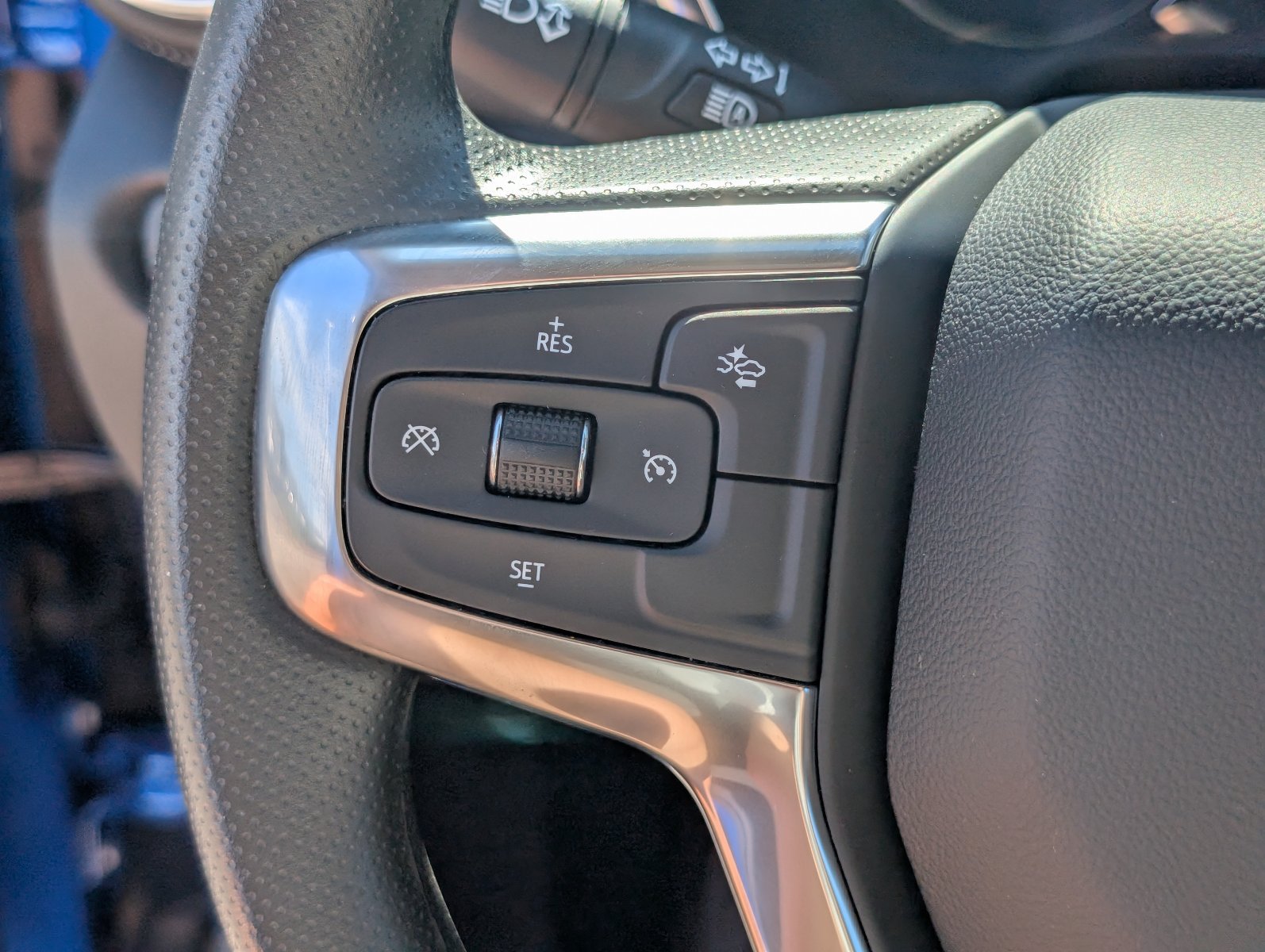 New 2026 Chevrolet Blazer LT w/ Convenience Package FWD image 17