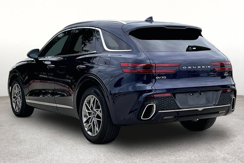 Used 2024 Genesis GV70 2.5T w/ Select Package image 2