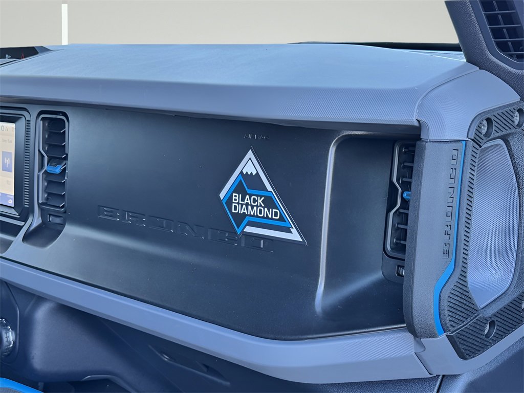 Used 2023 Ford Bronco Black Diamond image 28