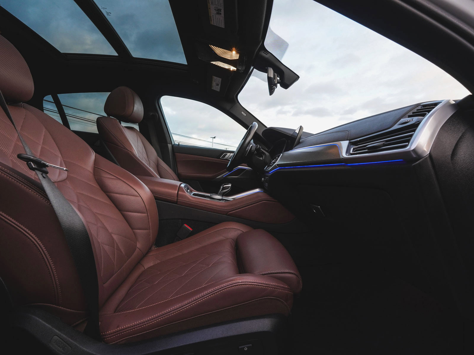 Used 2023 BMW X6 xDrive40i w/ M Sport Package image 39