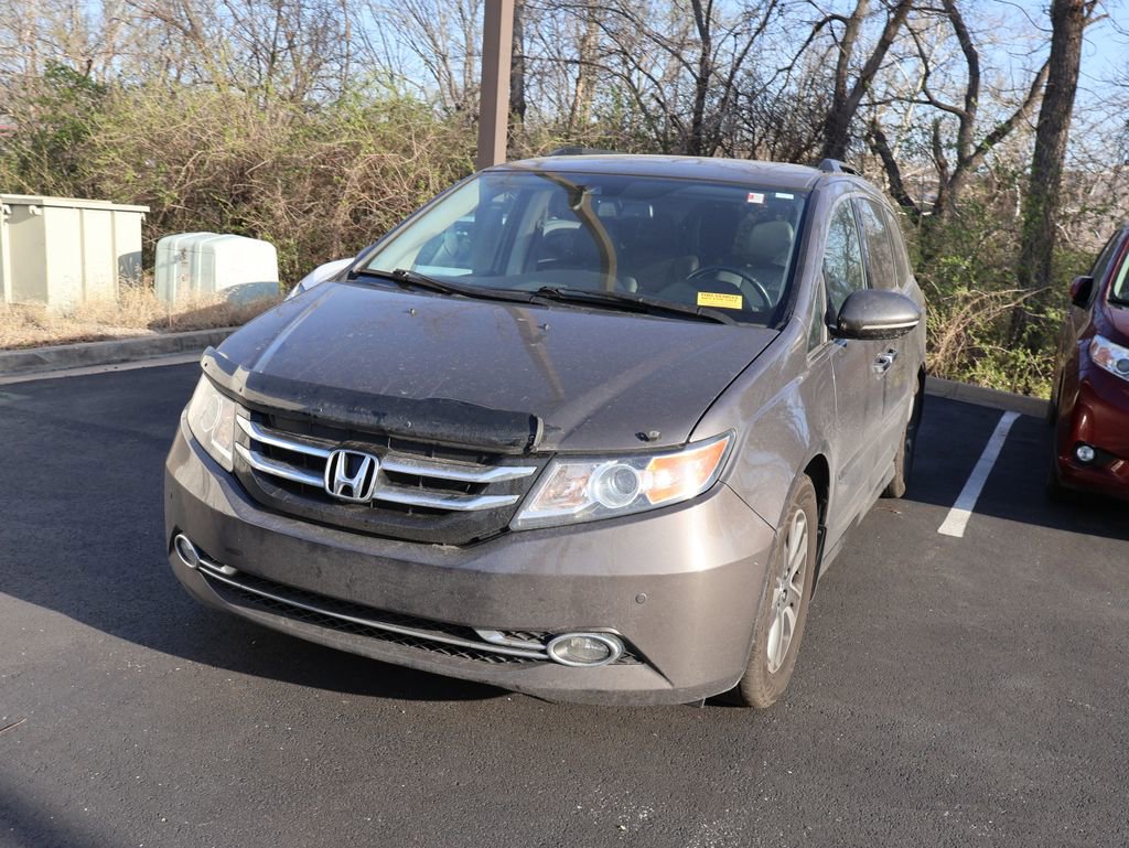 Used 2016 Honda Odyssey Touring Elite image 3