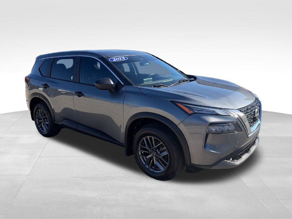 Used 2023 Nissan Rogue S AWD/4WD image 7