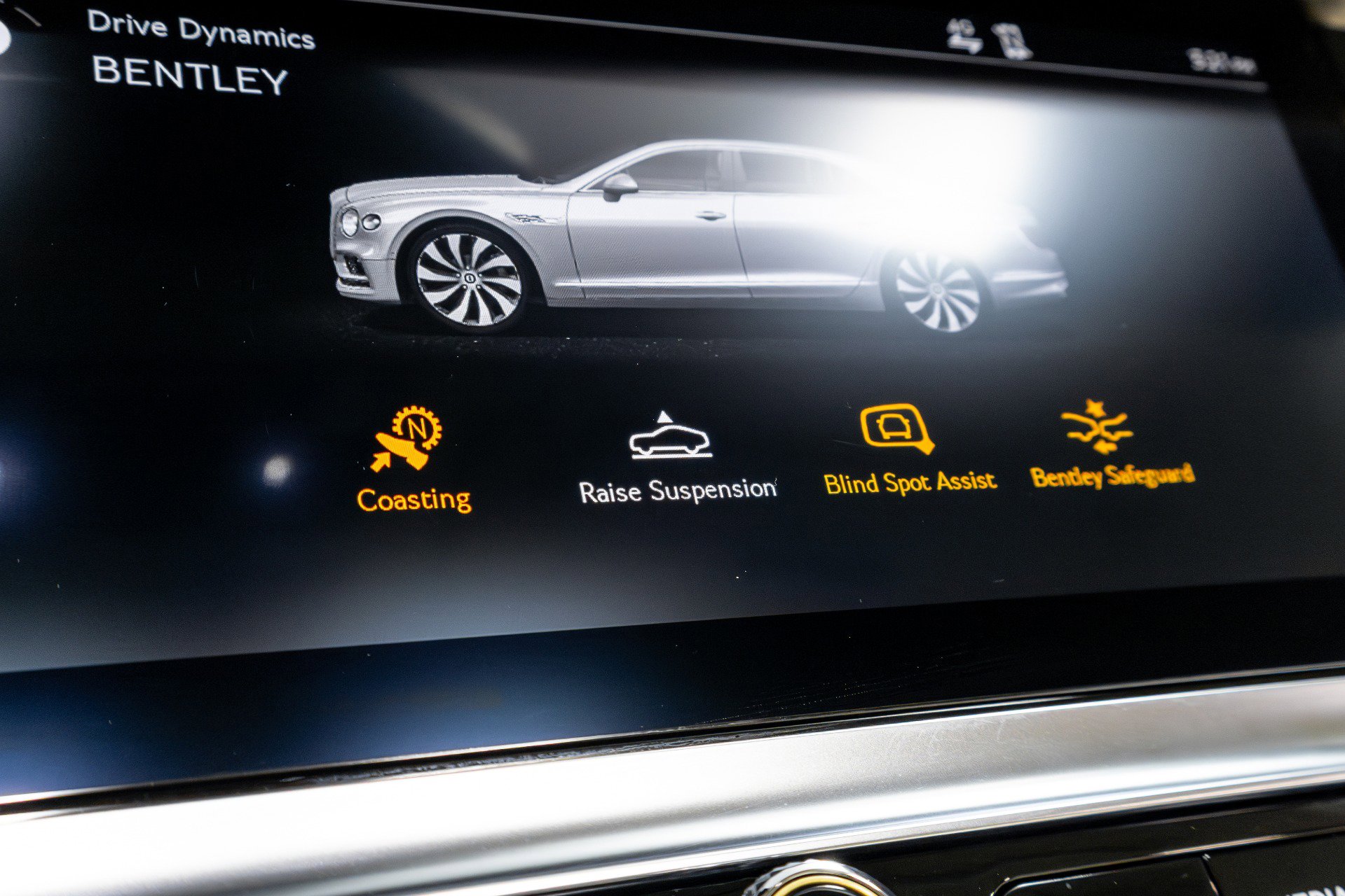 Used 2021 Bentley Flying Spur W12 image 75