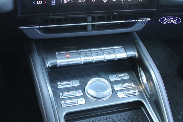 Used 2024 Lincoln Nautilus Reserve w/ Equipment Group 202A AWD/4WD image 20