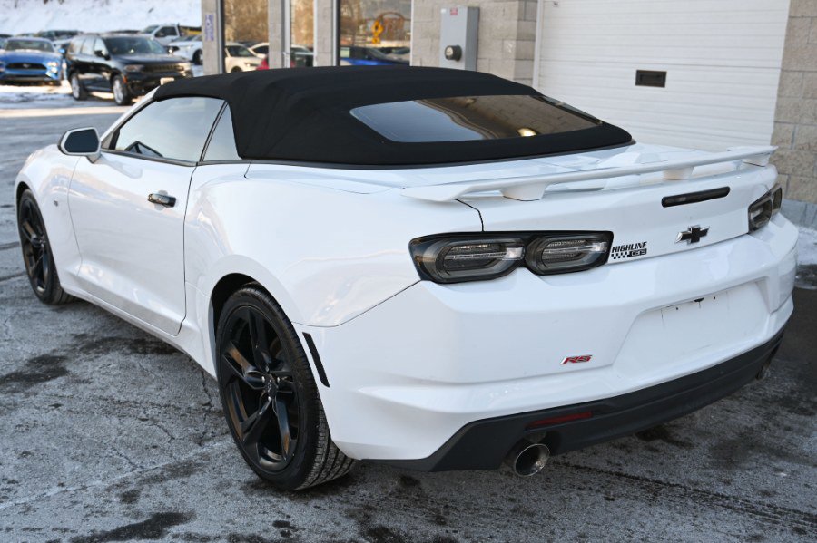 Used 2021 Chevrolet Camaro LT w/ RS Package image 10
