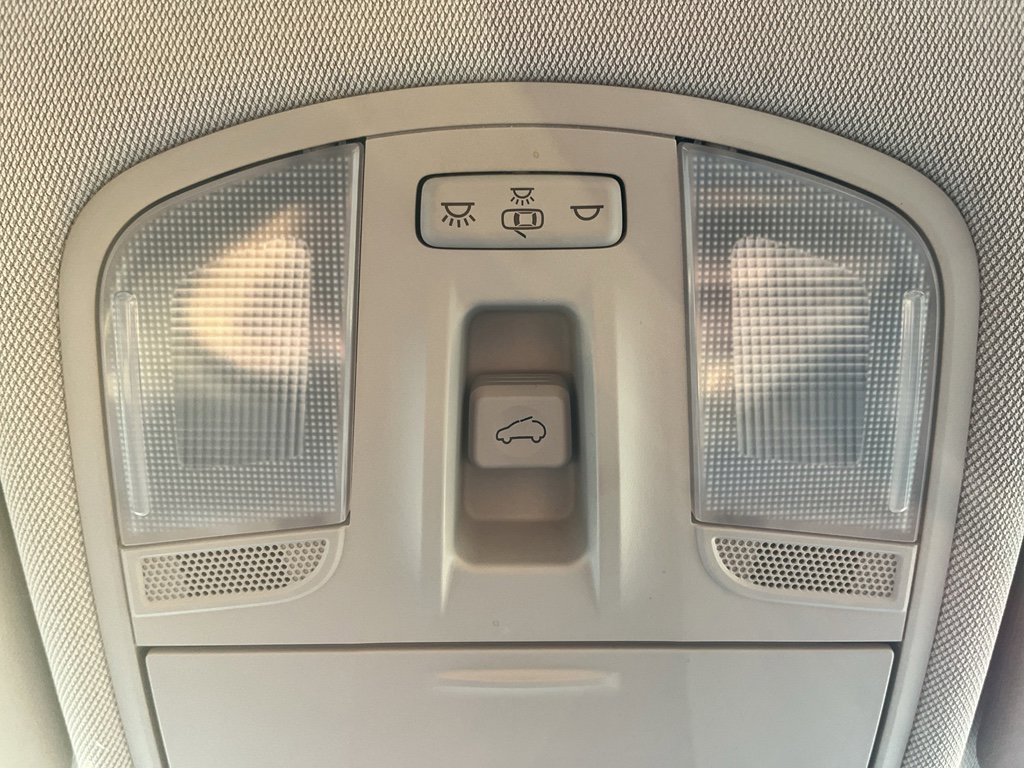 Used 2021 Hyundai Kona Limited image 21