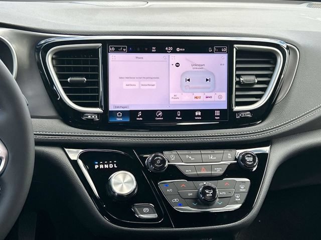 New 2026 Chrysler Pacifica Select FWD image 27