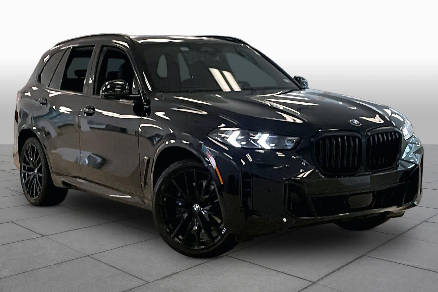 Used 2025 BMW X5 sDrive40i w/ M Sport Package RWD image 2