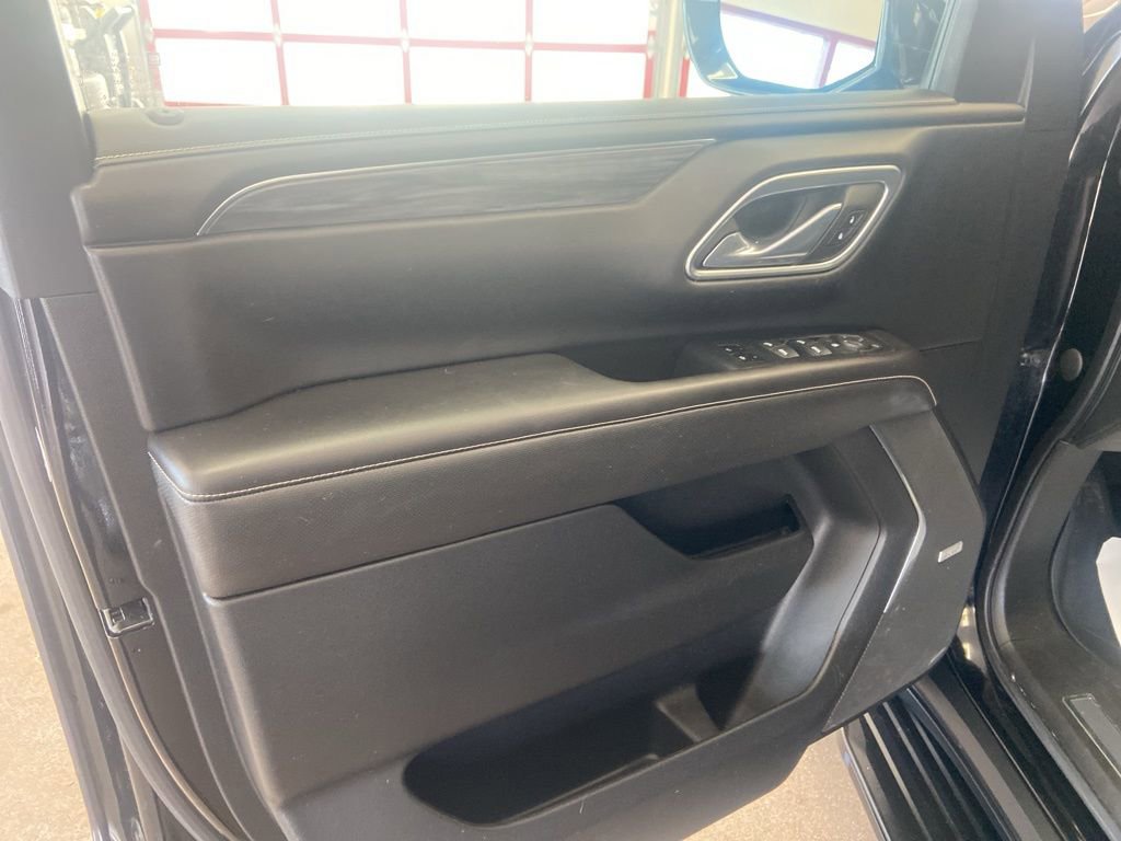 Used 2021 GMC Yukon SLT AWD/4WD image 12